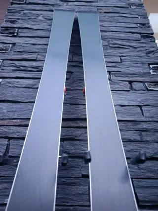 Esquís Dynastar Contact 9