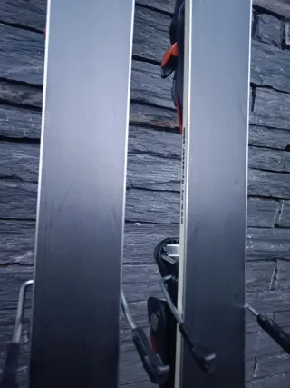 Esquís Dynastar Contact 9