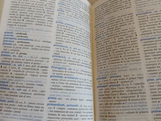 Diccionario LATÍN - ESPAÑOL