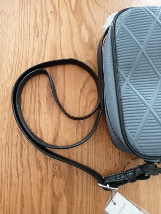 Borsa grigia trapuntata