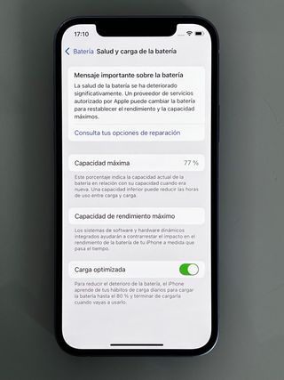 iPhone 12 Morado Muy Cuidado