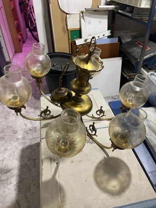 Lámpara de araña dorada 6 brazos