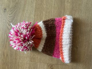 Gorro tejido rayas pompón multicolor