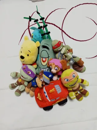 Lote Peluches Tortugas Ninja, Patrulla Canina, etc