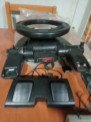 Volante, Pedales y Mando NES