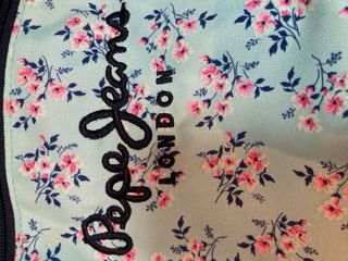 Mochila Pepe Jeans flores azul y rosa