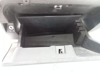 GUANTERA SEAT TOLEDO (1L)