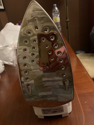 Plancha de ropa Sogo