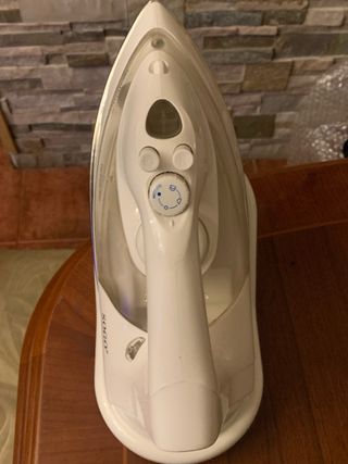 Plancha de ropa Sogo