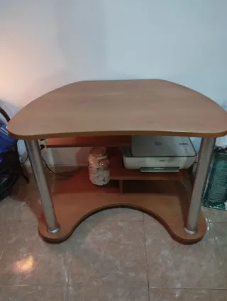 Mesa escritorio madera y metal