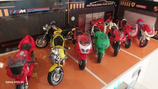 Lote Maistoscala 1/18 : Ducati, Yamaha, Kawasaki