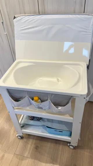 Cambiador y bañera Alondra para bebé