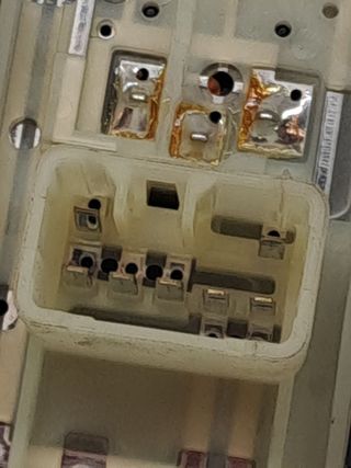 MANDO ELEVALUNAS TRASERO DERECHO HYUNDAI IONIQ