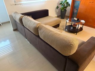 Sofá chaise longue tela beige y marrón