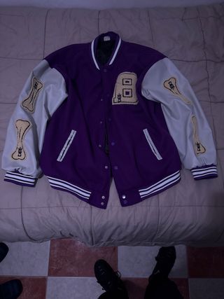 Chaqueta Beisbol Lila y Crema Talla XXL