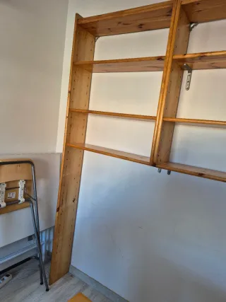 Estanterías de madera auténtica