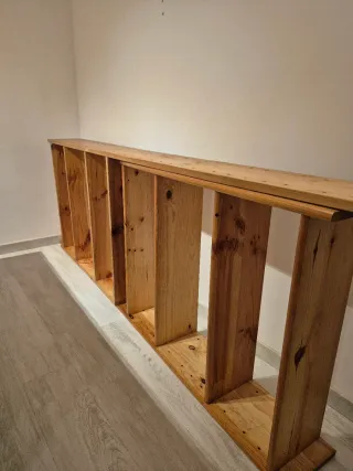 Estanterías de madera auténtica