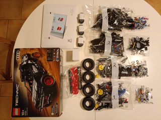 LEGO Technic Audi RS Q e-tron 42160