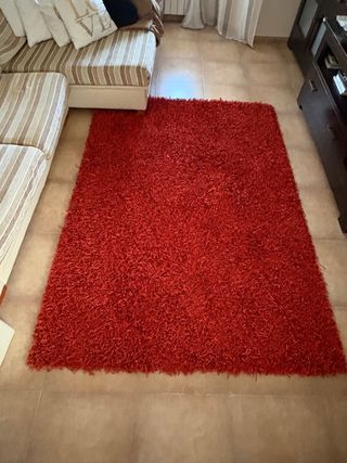 Alfombra de salón roja