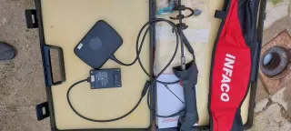 Herramienta para aclarar flores de melocotonero