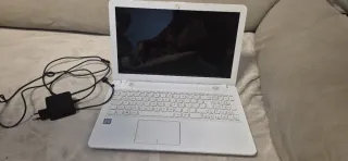 Portátil Asus Blanco