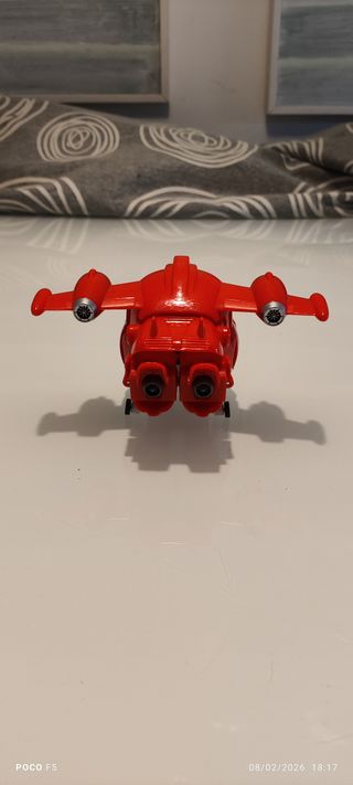 Super Wings Jett Supercargado Transformable