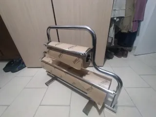 Portarrollos metal (+ 2 rollos papel)