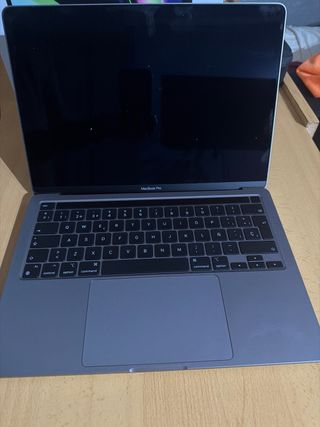 MacBook Pro 13 M1 8GB RAM (2023) Esta como nuevo.
