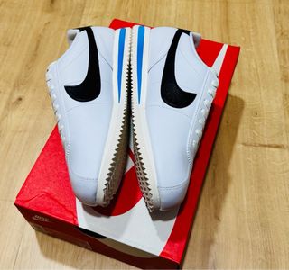Nike Cortez Talla 40 Blancas