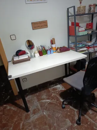 Mesa y Silla Escritorio