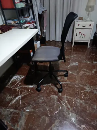 Mesa y Silla Escritorio
