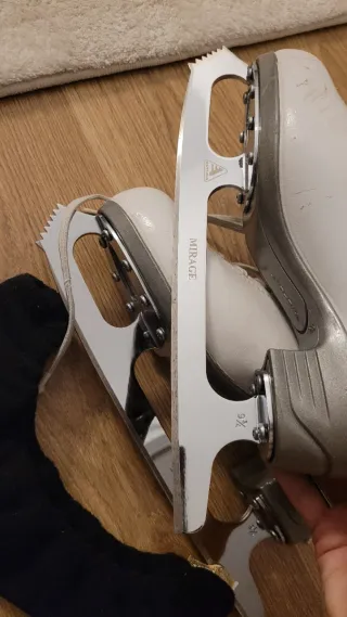 Pattini da ghiaccio Risport RF4