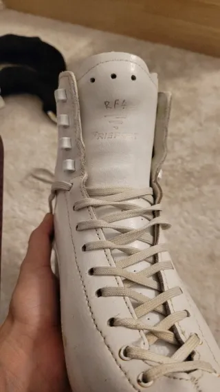 Pattini da ghiaccio Risport RF4