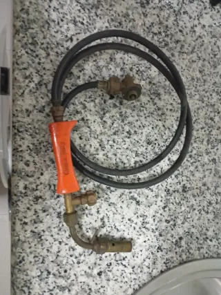 Lamparilla de soldar antigua,casi nueva.