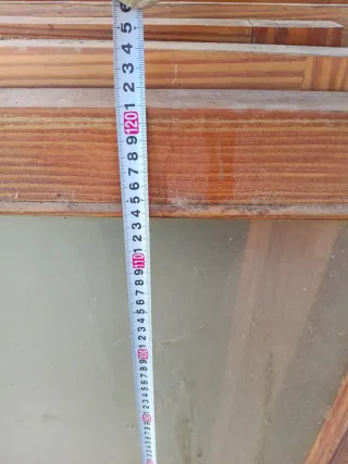 Persianas y cristaleras de madera