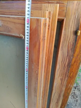 Persianas y cristaleras de madera