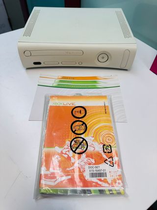 Consola Xbox 360 (sin Mando)