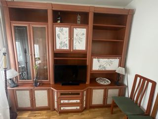 libreria comedor muy bonito en buen estado