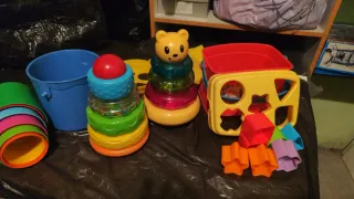 Lote Juguetes Bebé: Apilables y Cubo Encaje