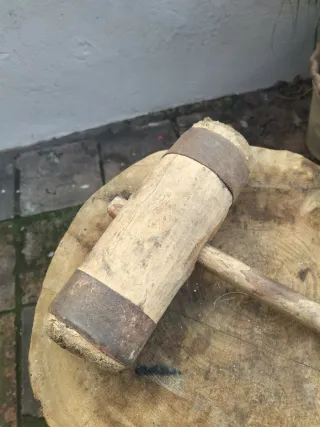 Maza de carpintero antigua