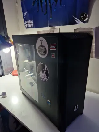 PC Gamer Ryzen 5 9600X + 16GB RAM + RX580 OC