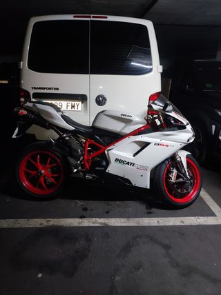 Ducati 848 EVO