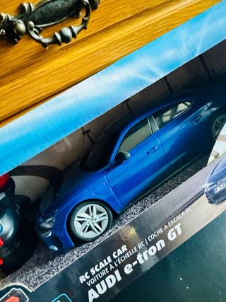 NUEVO! Coche RC teledirigido Audi E-Tron GT nuevo
