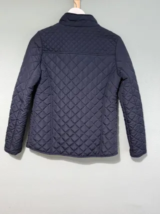 Cazadora acolchada azul marino niña