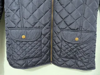 Cazadora acolchada azul marino niña