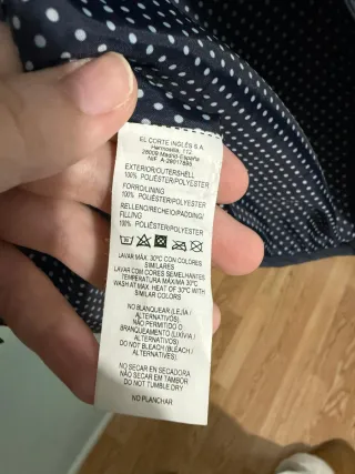 Cazadora acolchada azul marino niña