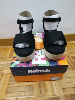 Sandalias Refresh cuña negras talla 39