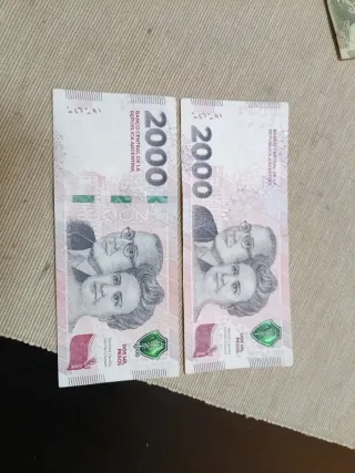 2 Billetes 2000 Pesos Argentinos