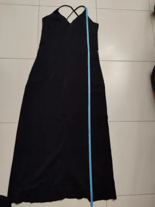 Vestido negro con brillo plateado