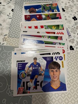 50 Cromos Oficiales Colección 25-26